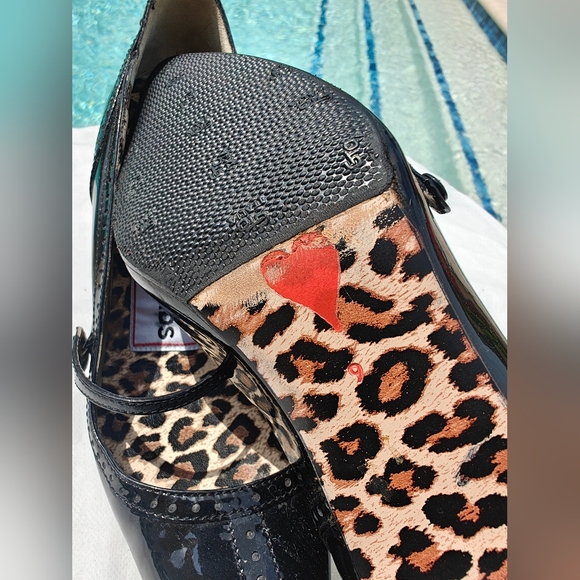 Warren Edwards Flow Collection - Picture 5 of 5